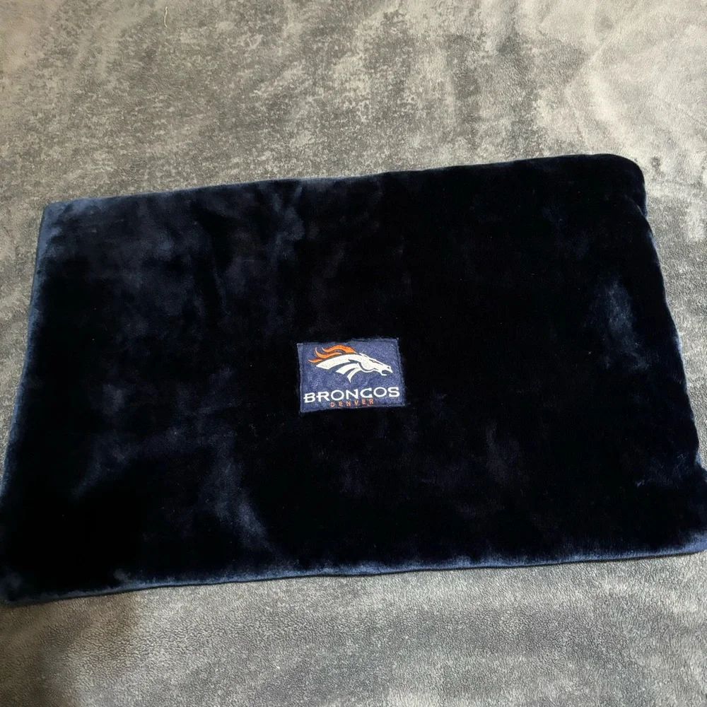 DENVER BRONCOS NAVY BLUE STANDARD  PILLOW SHAM‎ ONE